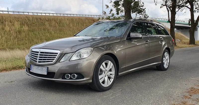 Mercedes-Benz Klasa E cena 37900 przebieg: 230000, rok produkcji 2009 z Poznań małe 92